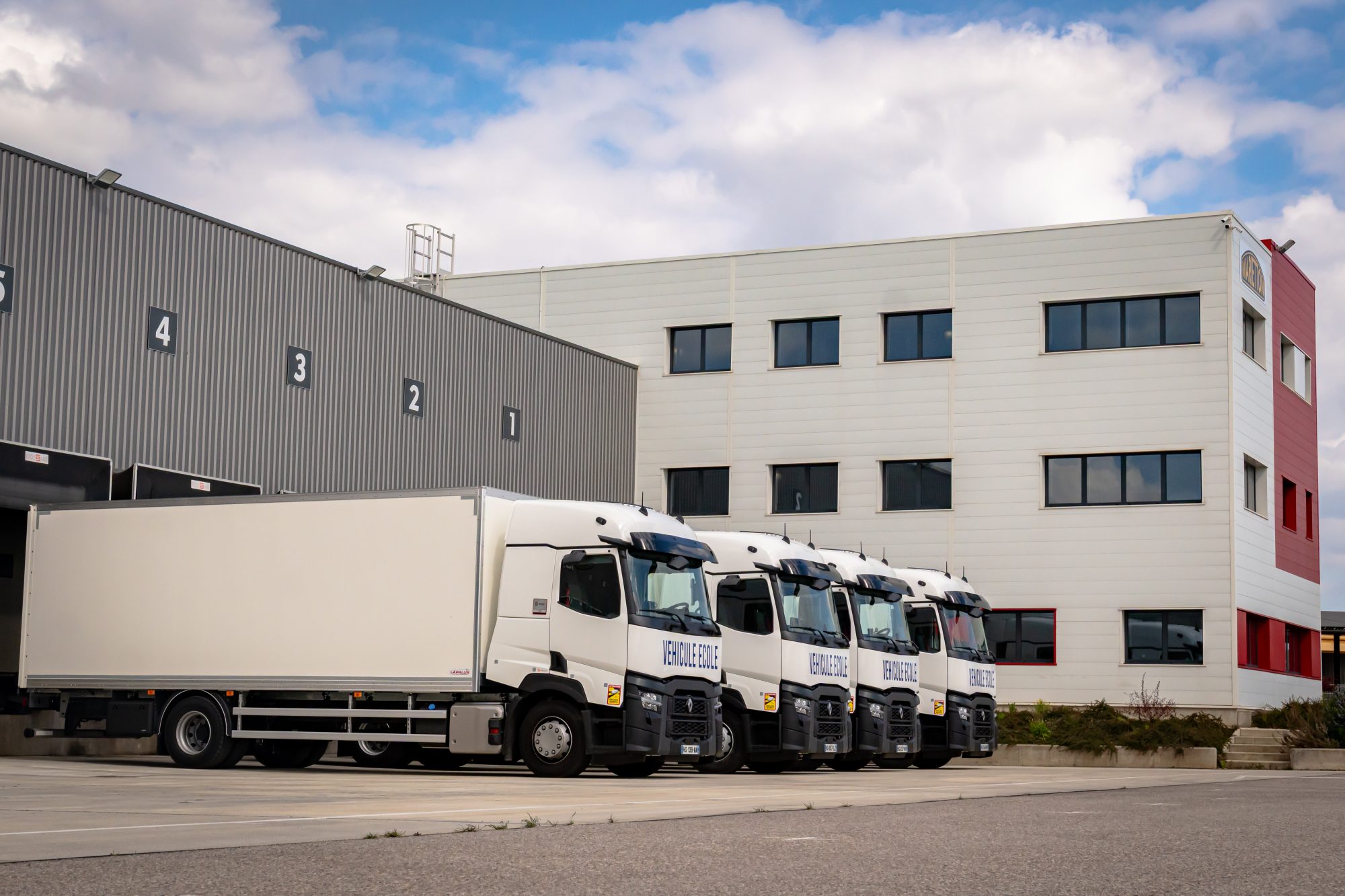 Site de Genas avec camion ecole